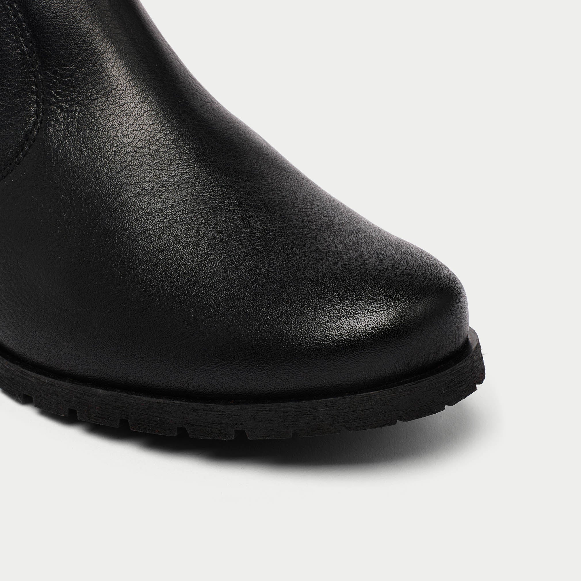 Alice black leather boot tip view