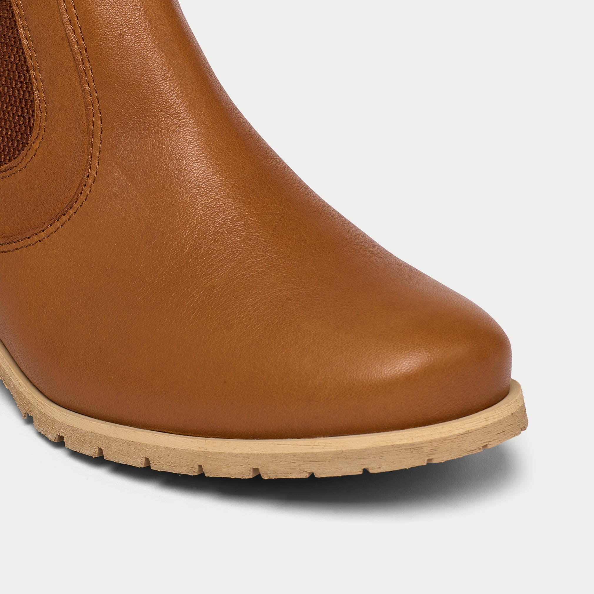 Alice tan leather boot tip view