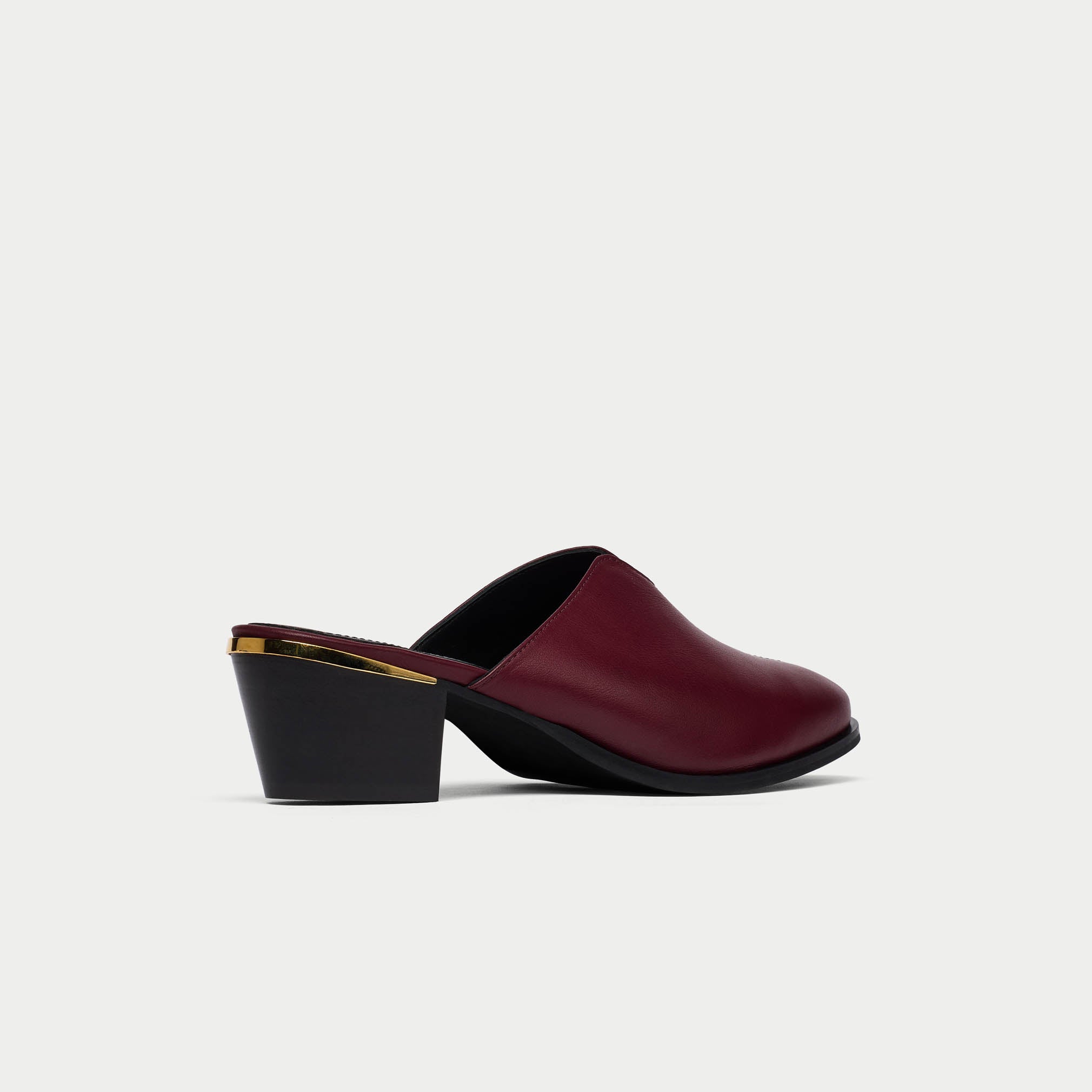 Eden burgundy mule heel view