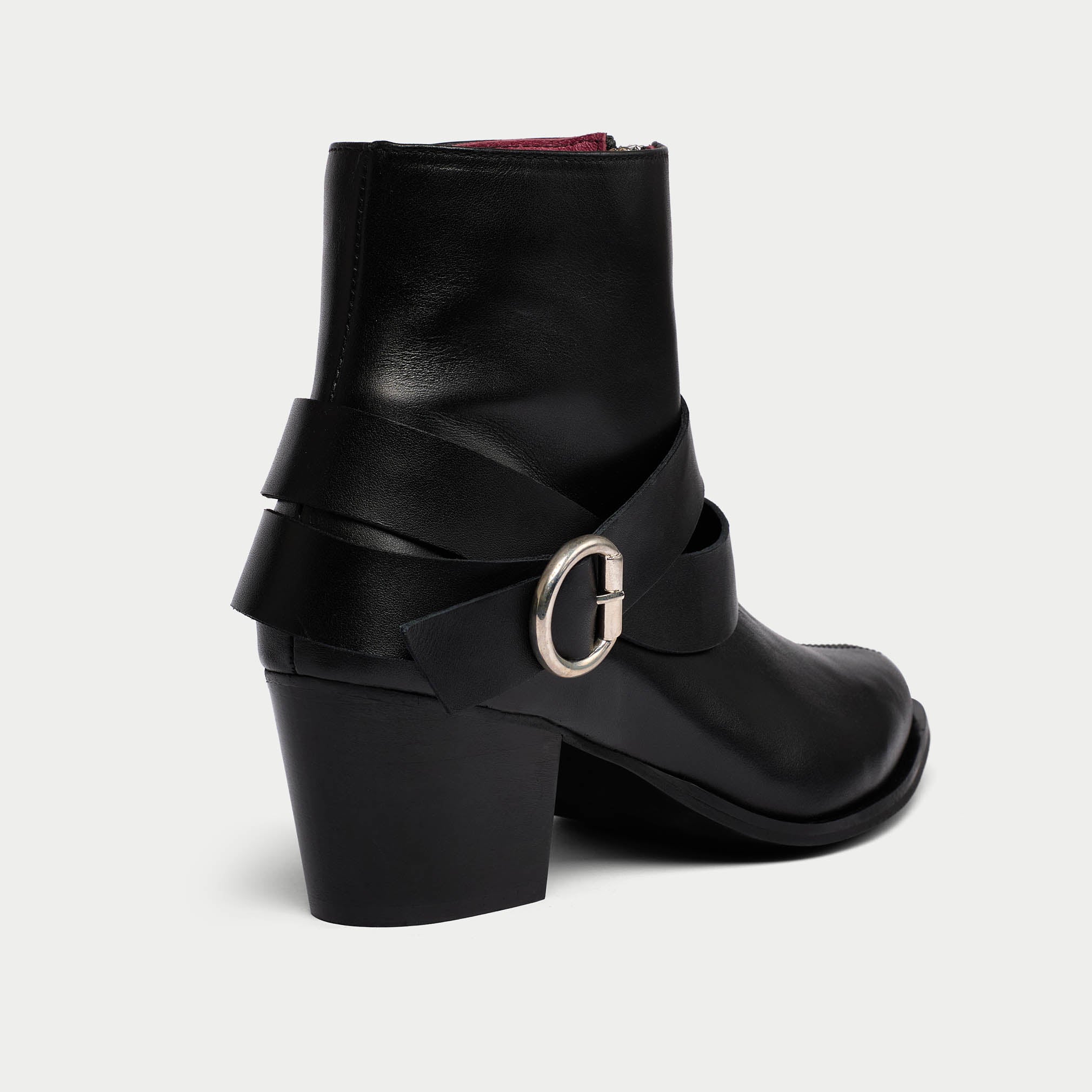 Mabel black leather boot heel view