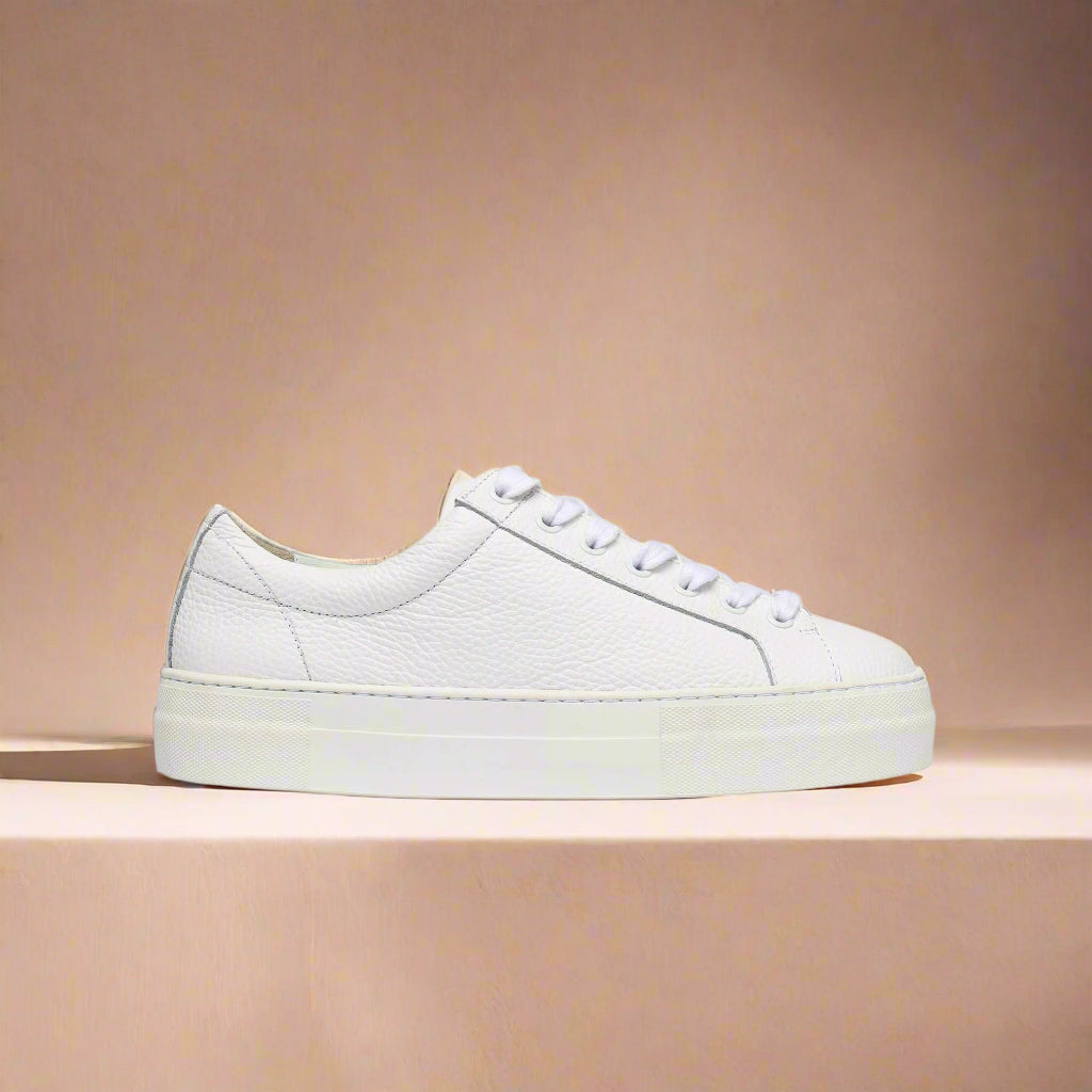 Saturn white leather sneakers for wide feet side view