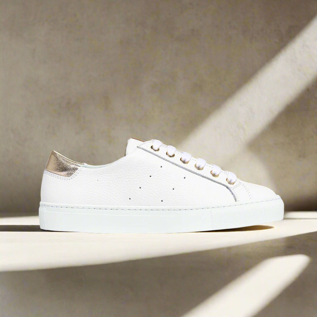 star grain champagne trainer side view
