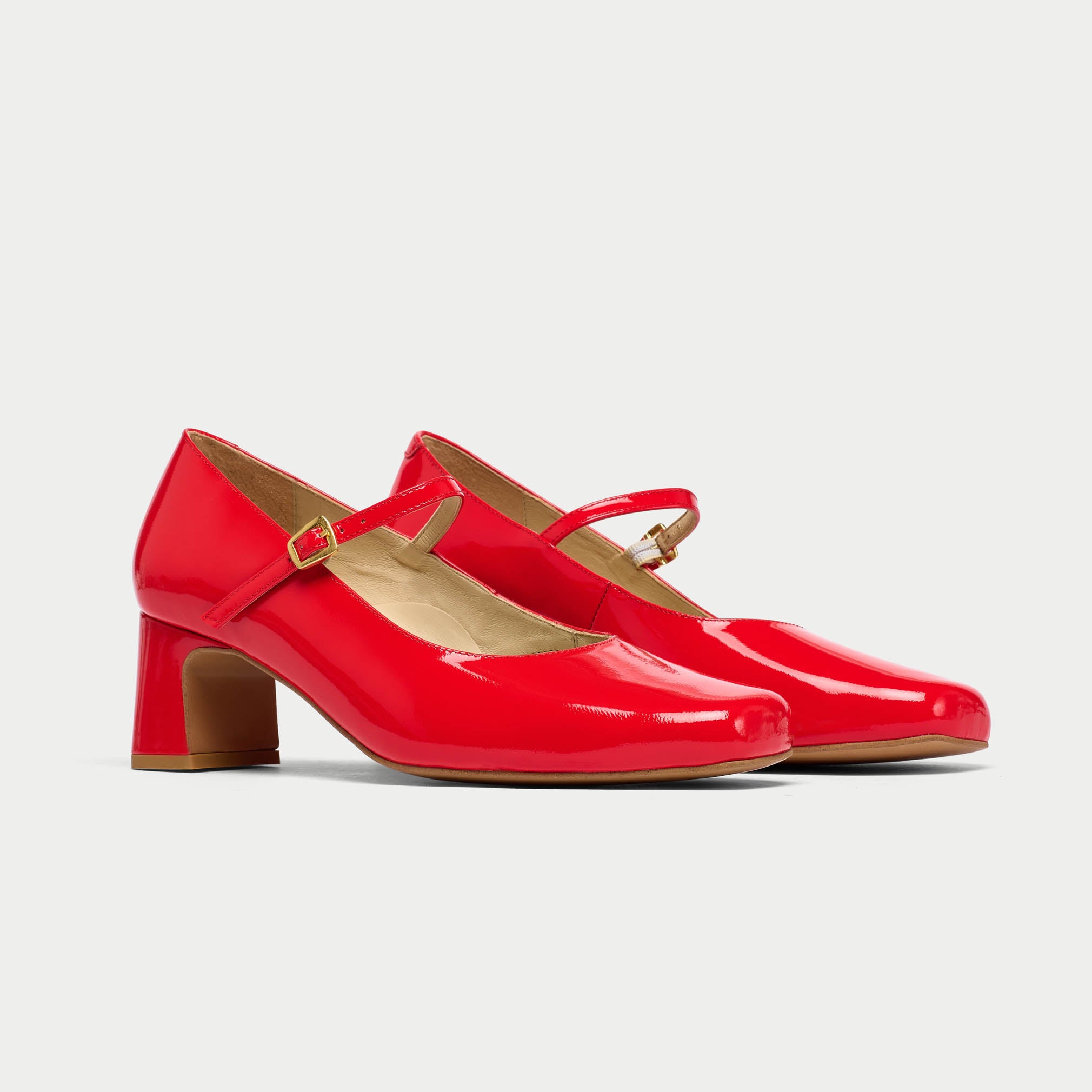 Mary Jane - Poppy Patent Leather Pumps