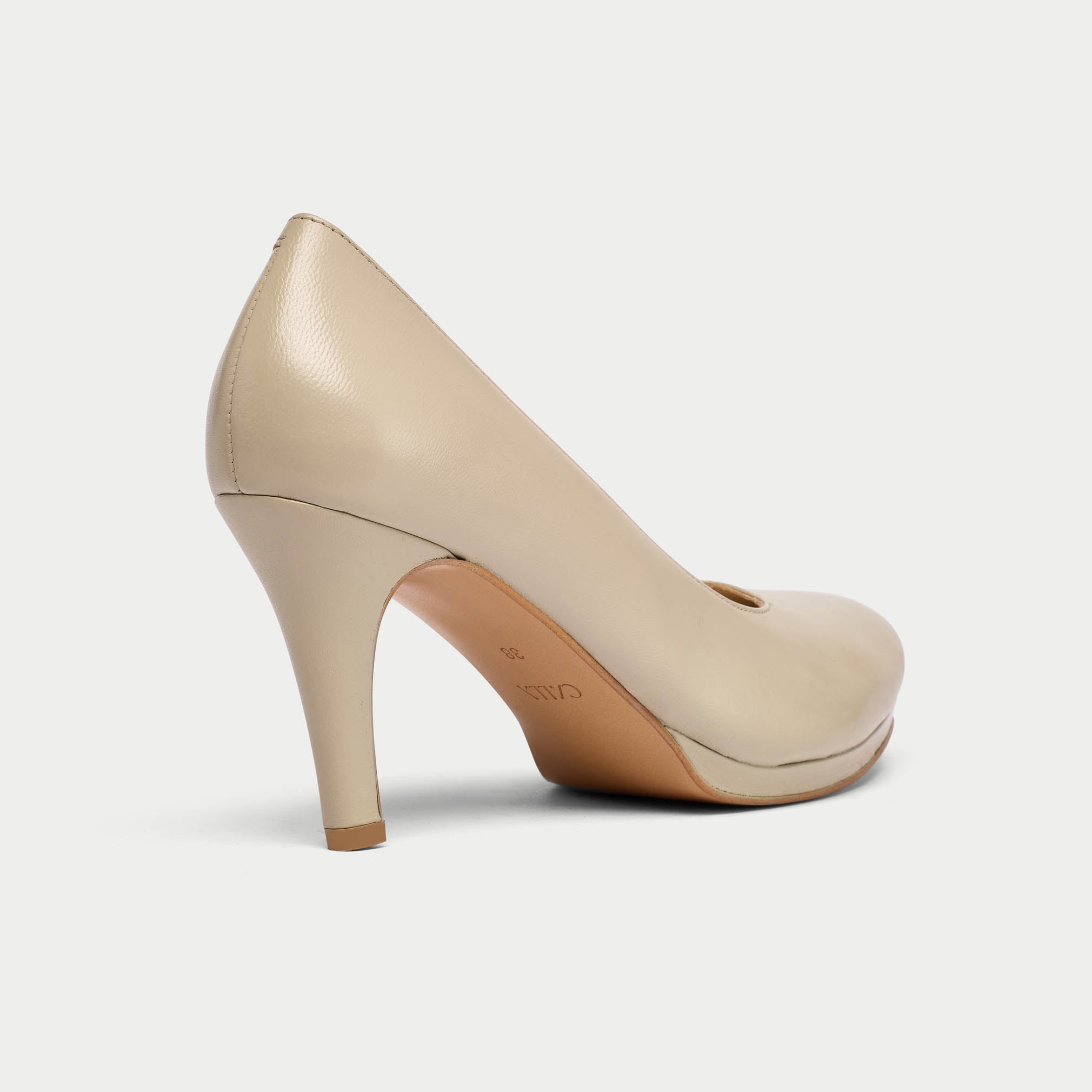 Sophia off neutral taupe leather heel for bunions and wide feet heel close up