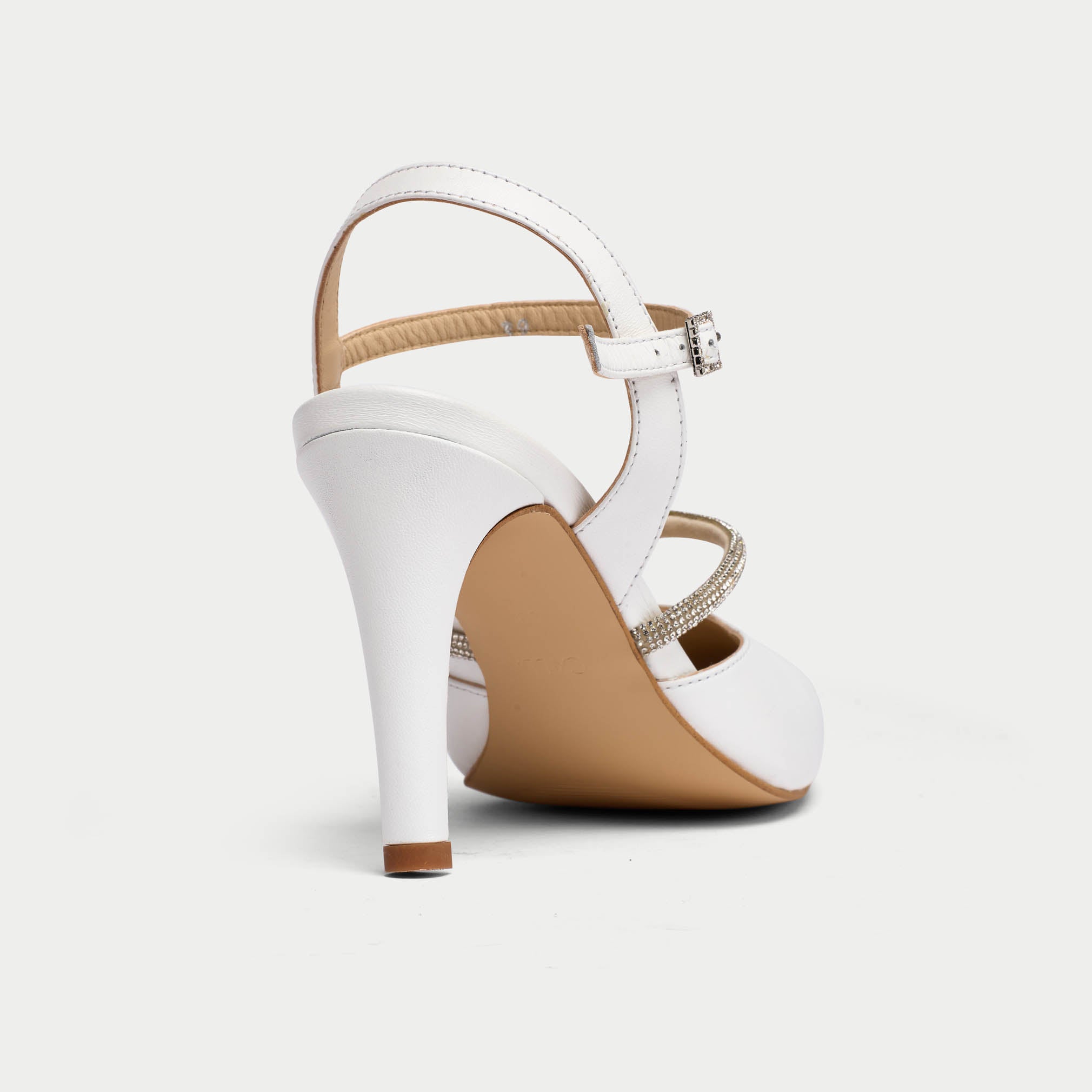 Sienna white leather heel close up