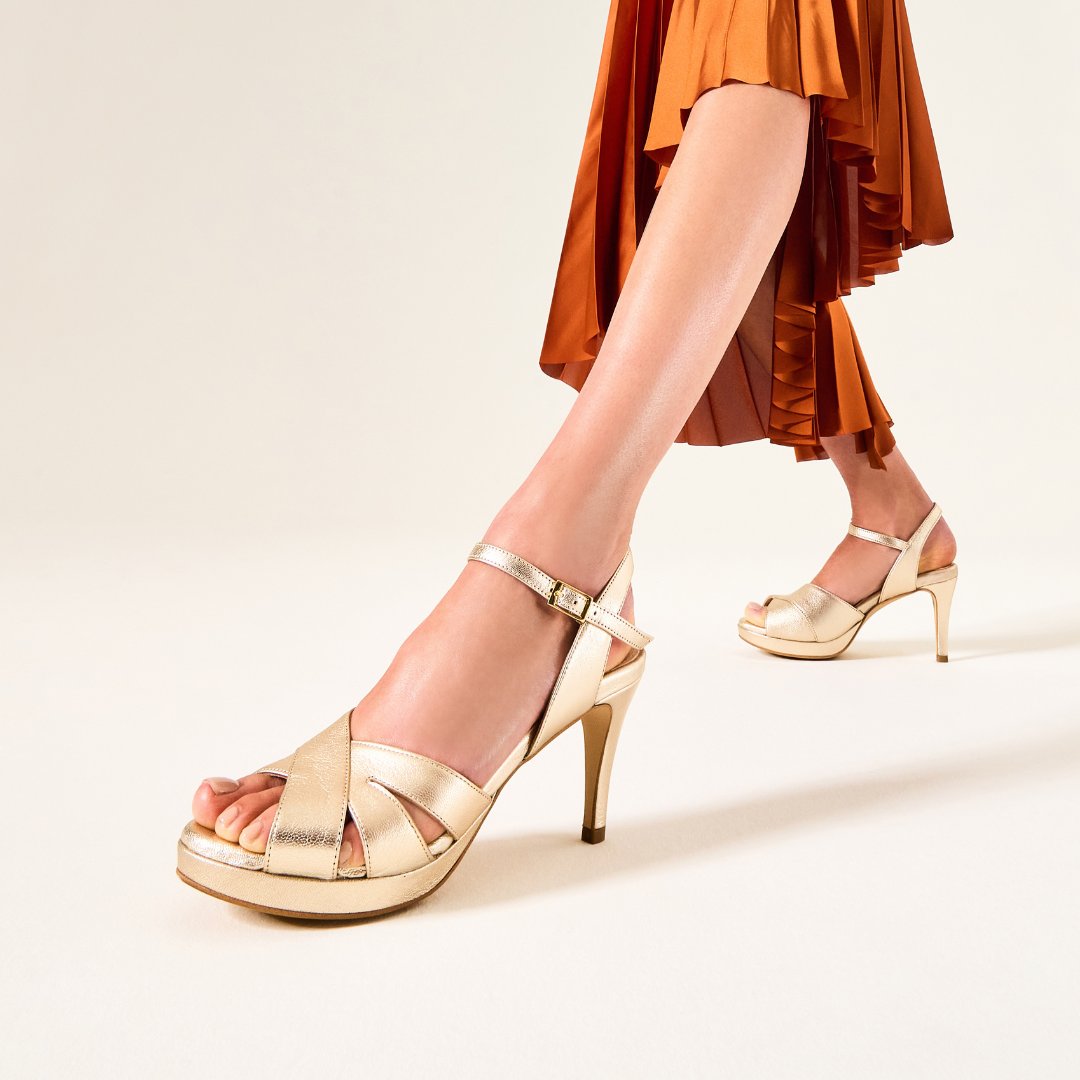 champagne heels