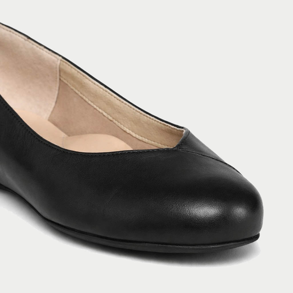 Charlotte - Black Leather Ballerinas