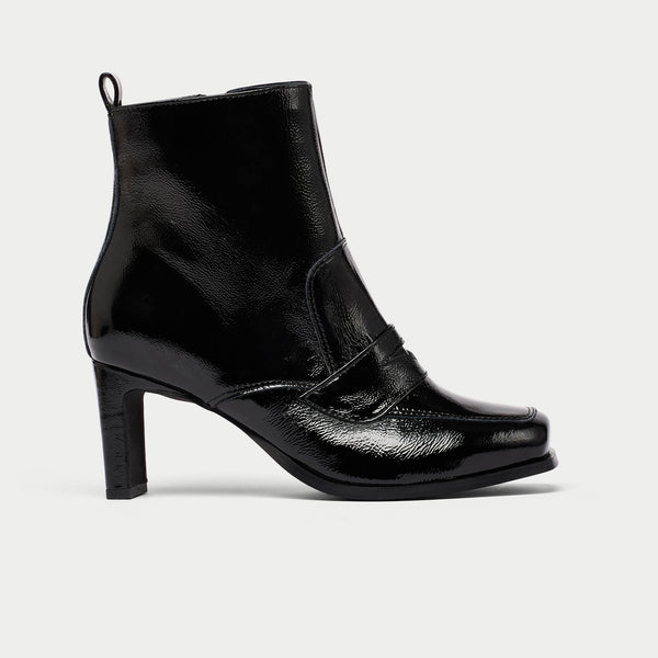 Chanel 2018 Quilted Patent Leather Ankle Boots Eu 38.5 Uk 5.5 Us 8.5