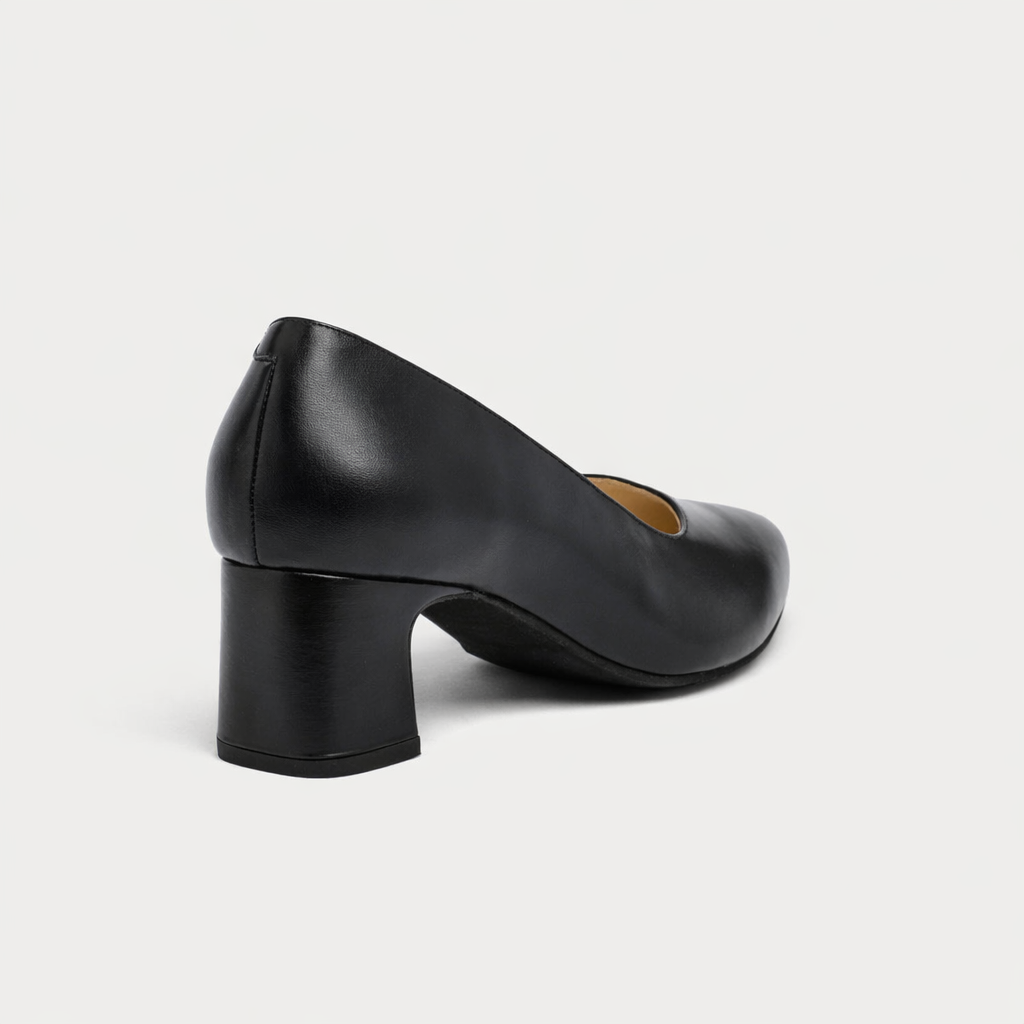 Hallie - Black Leather Pumps