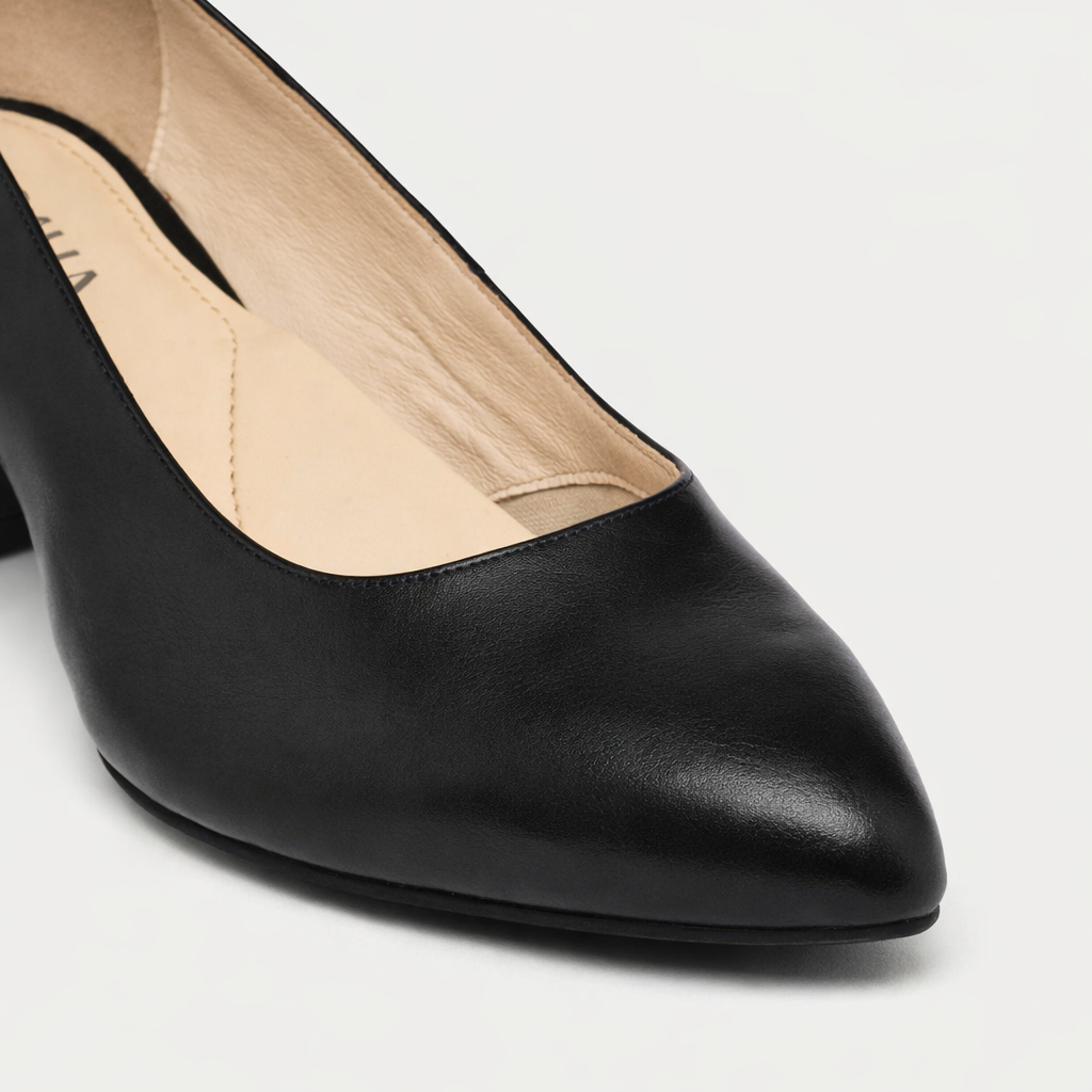 Hallie - Black Leather Pumps