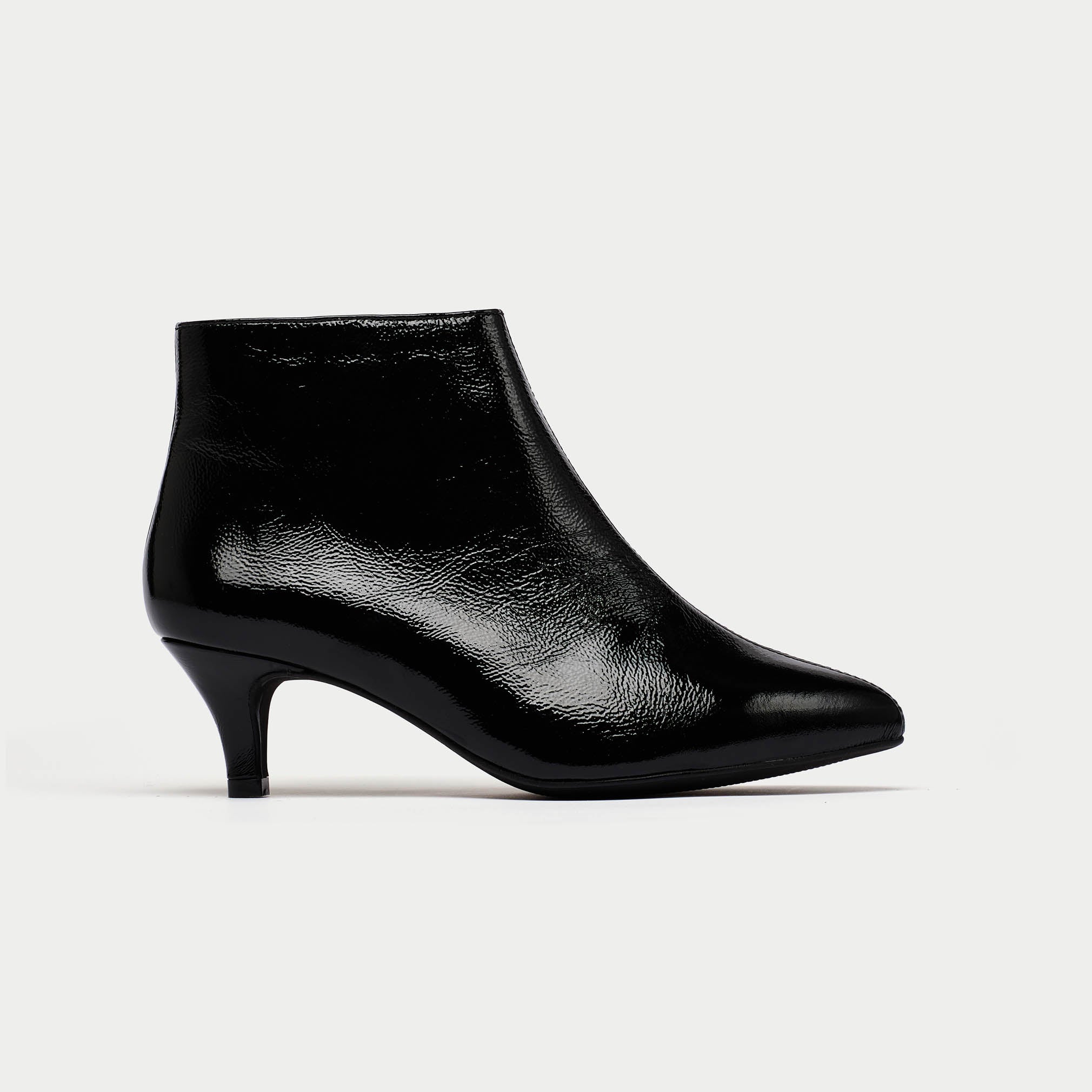 Hazel - Black Shine Leather