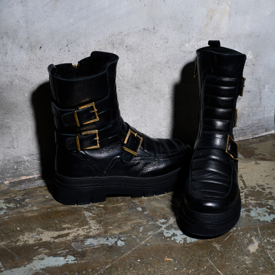 Joanna black leather boots