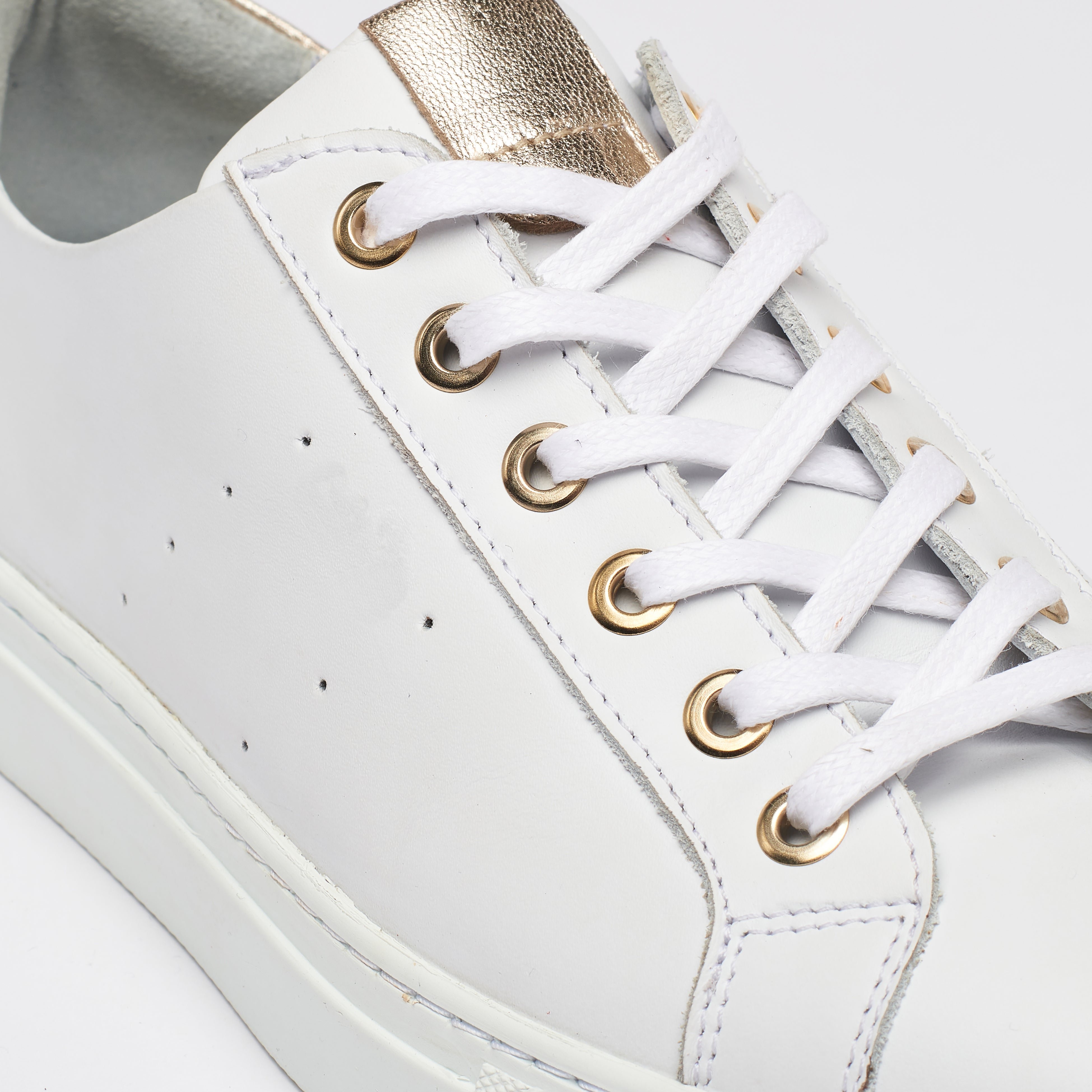 Star - Smooth White Leather & Champagne