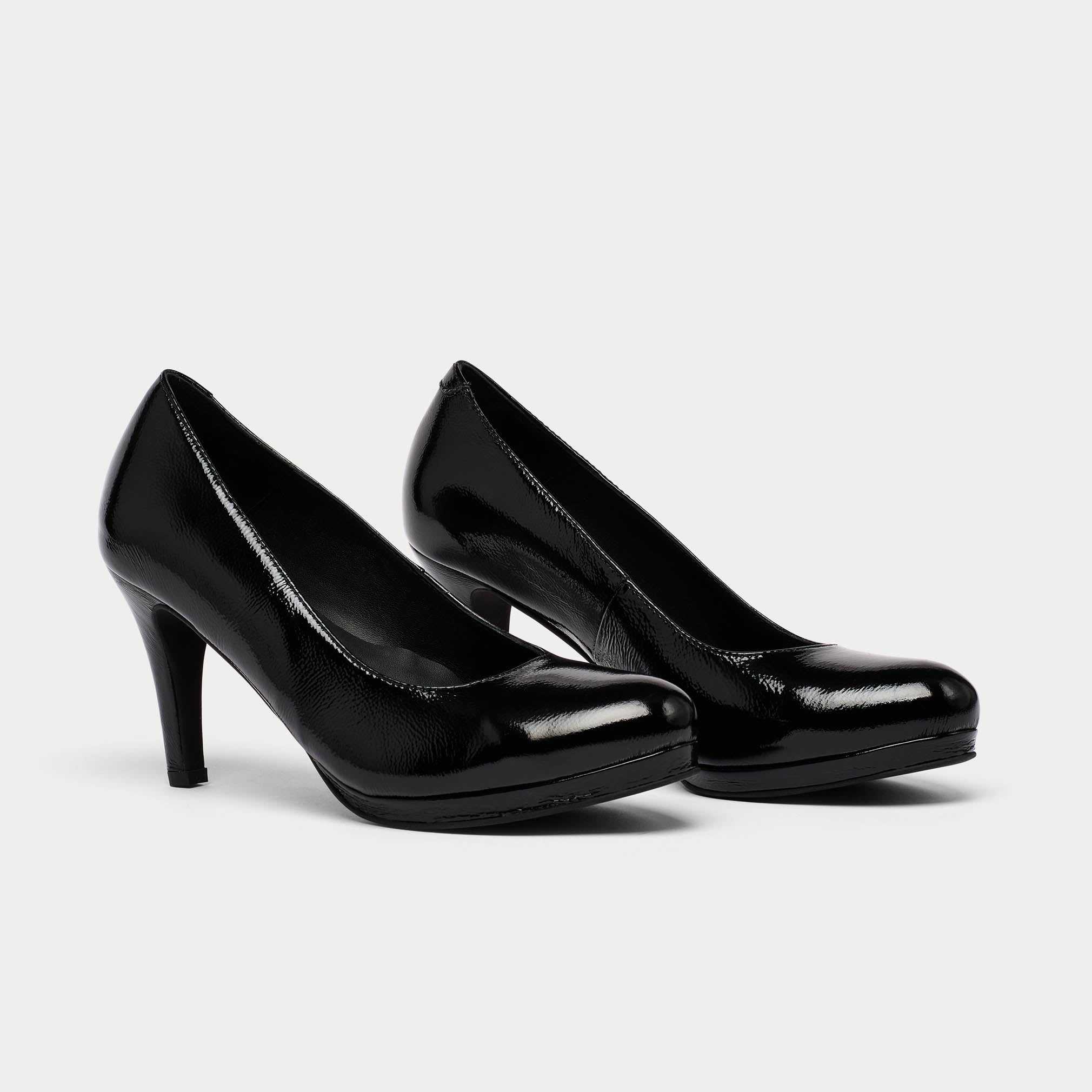 Sophia black shine leather heel pair