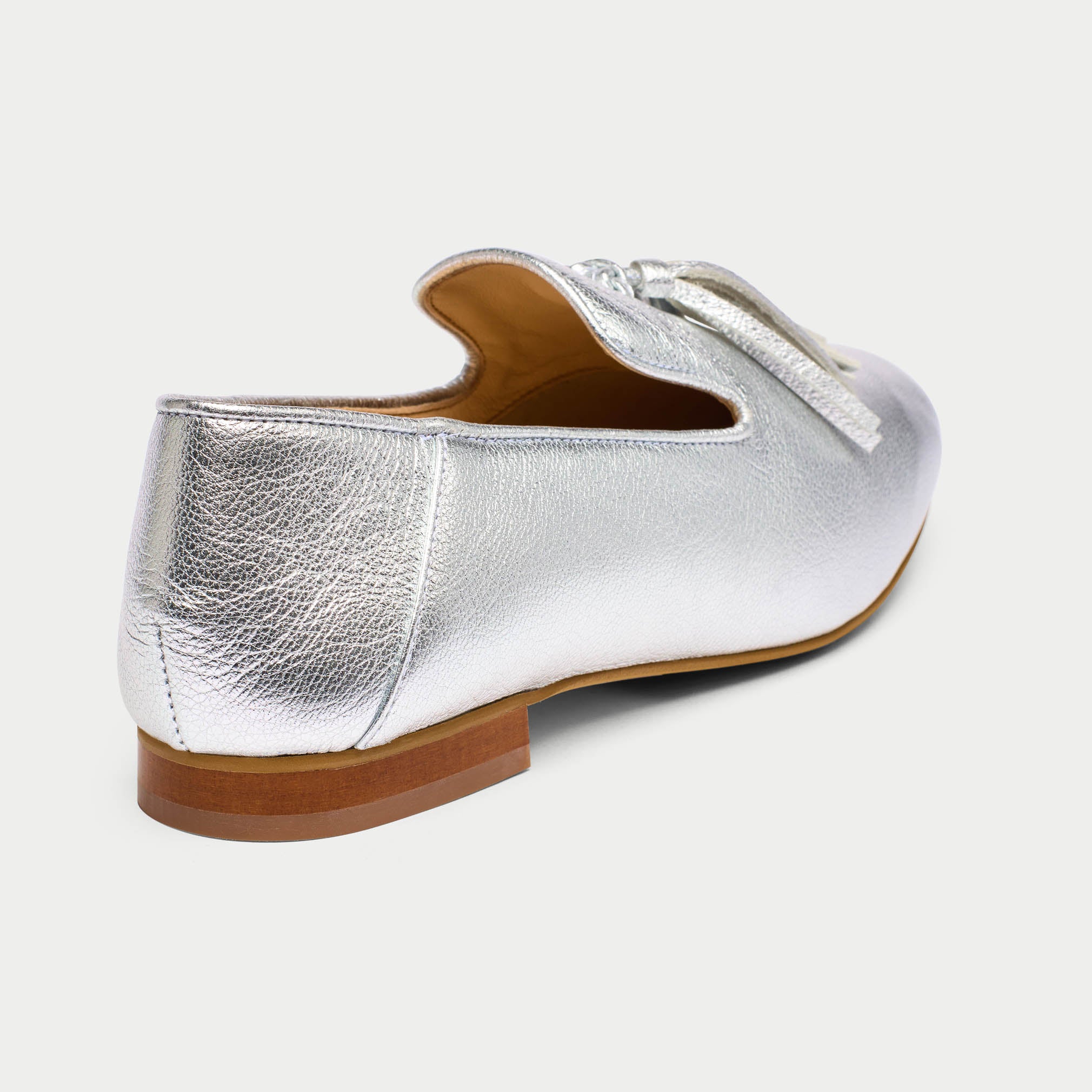 Calla | Freya | Silver leather loafer for bunions