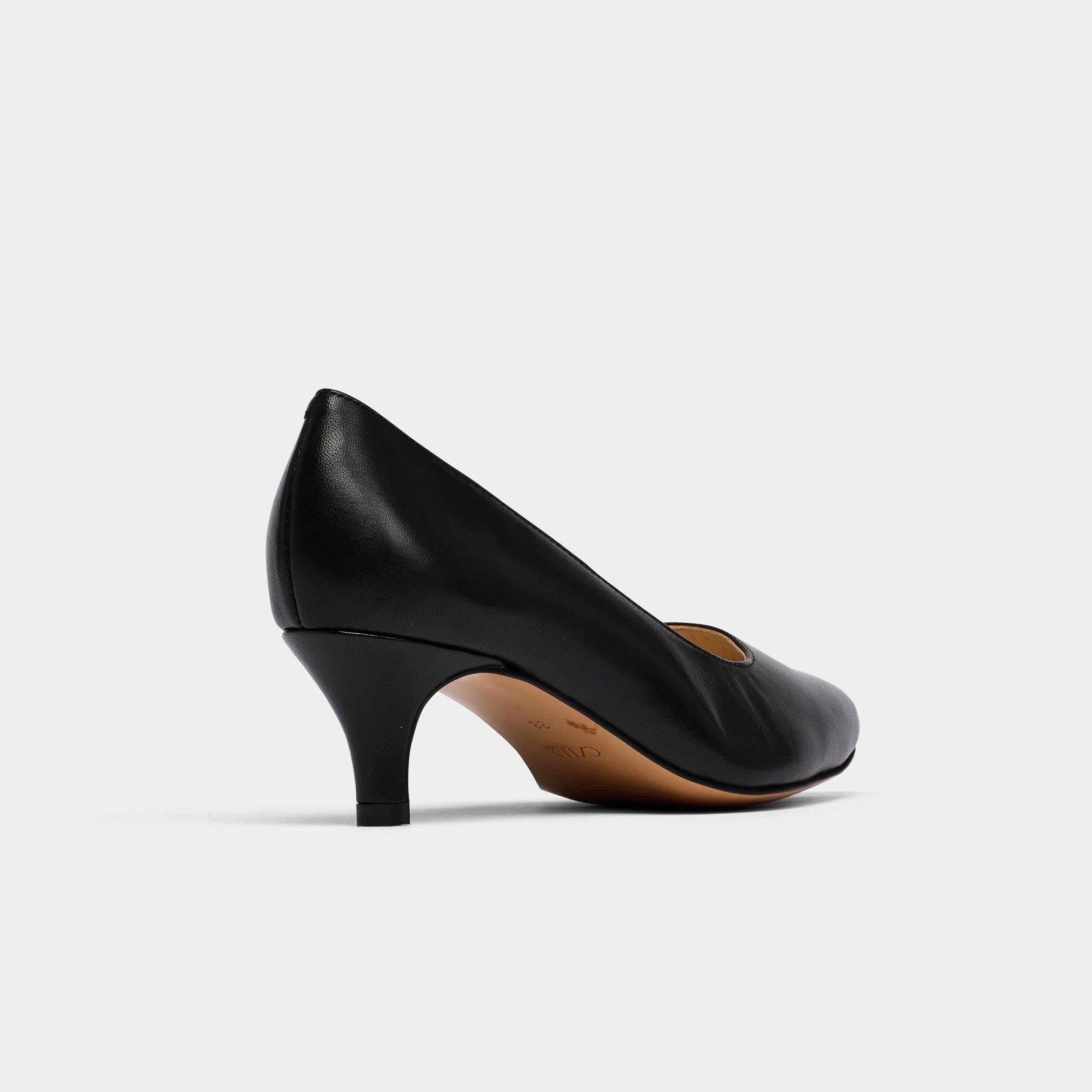 Calla | Ava | Black Leather | Kitten heeled dress shoes