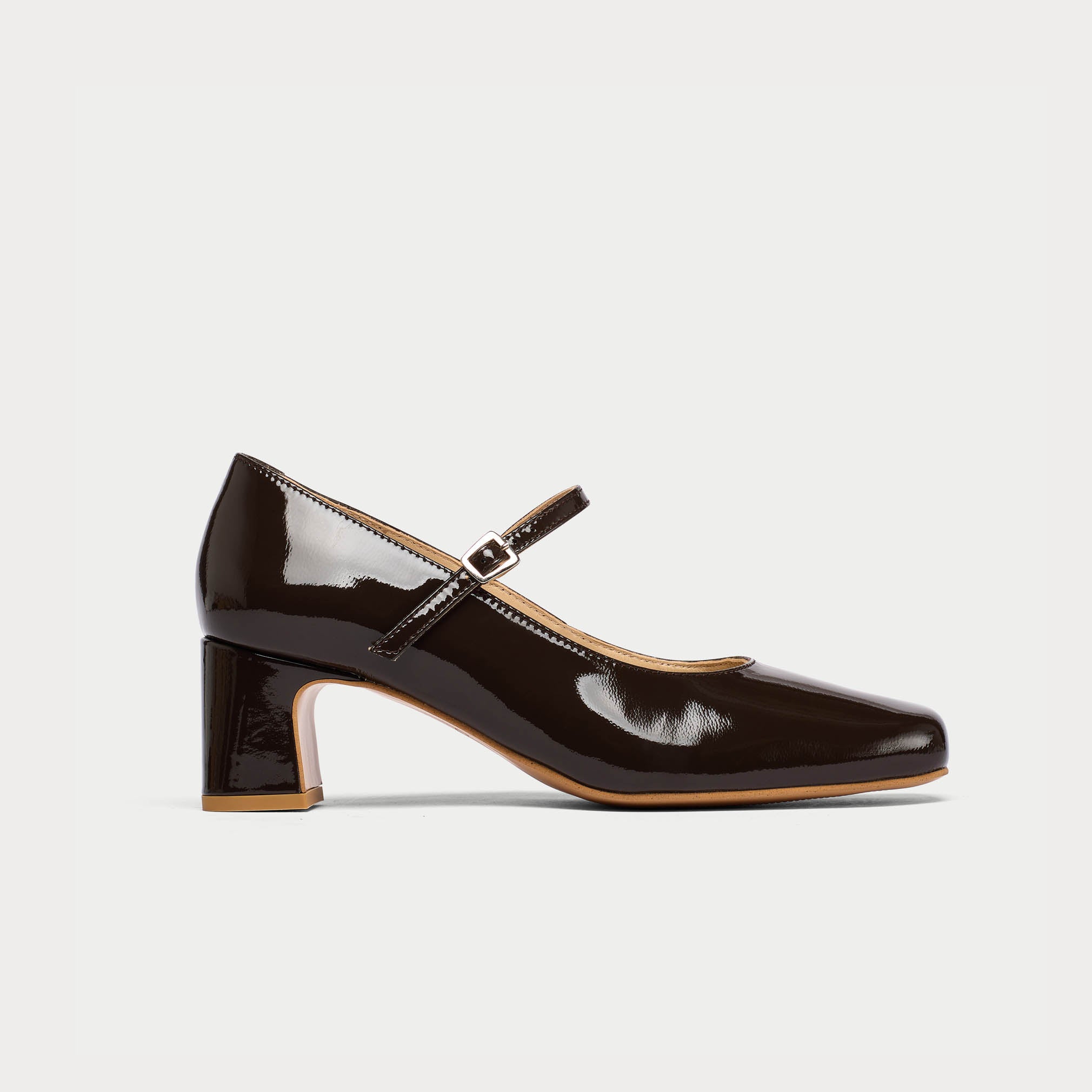 Mary Jane - Black Coffee Patent Leather Pumps