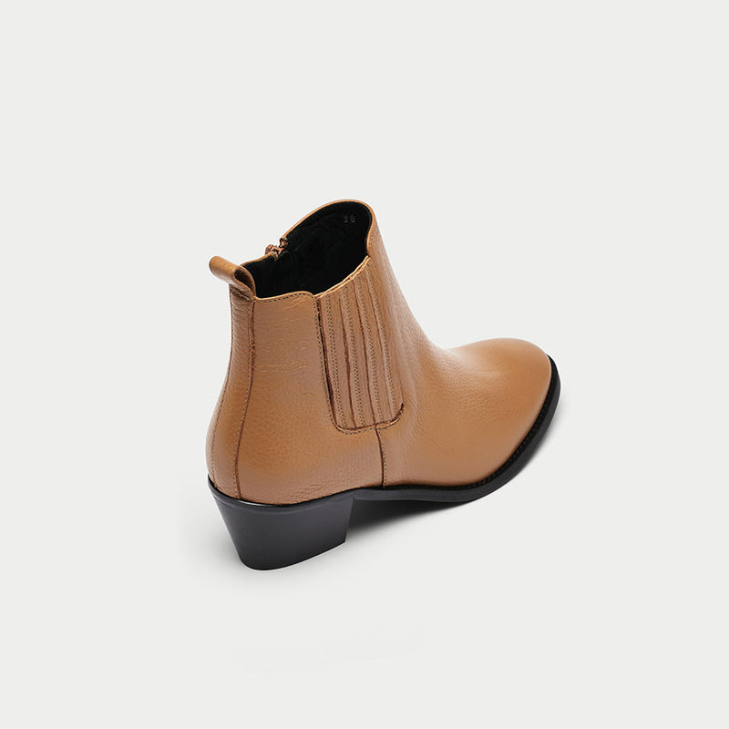 Penelope - Cappuccino Leather (includes inside zip)