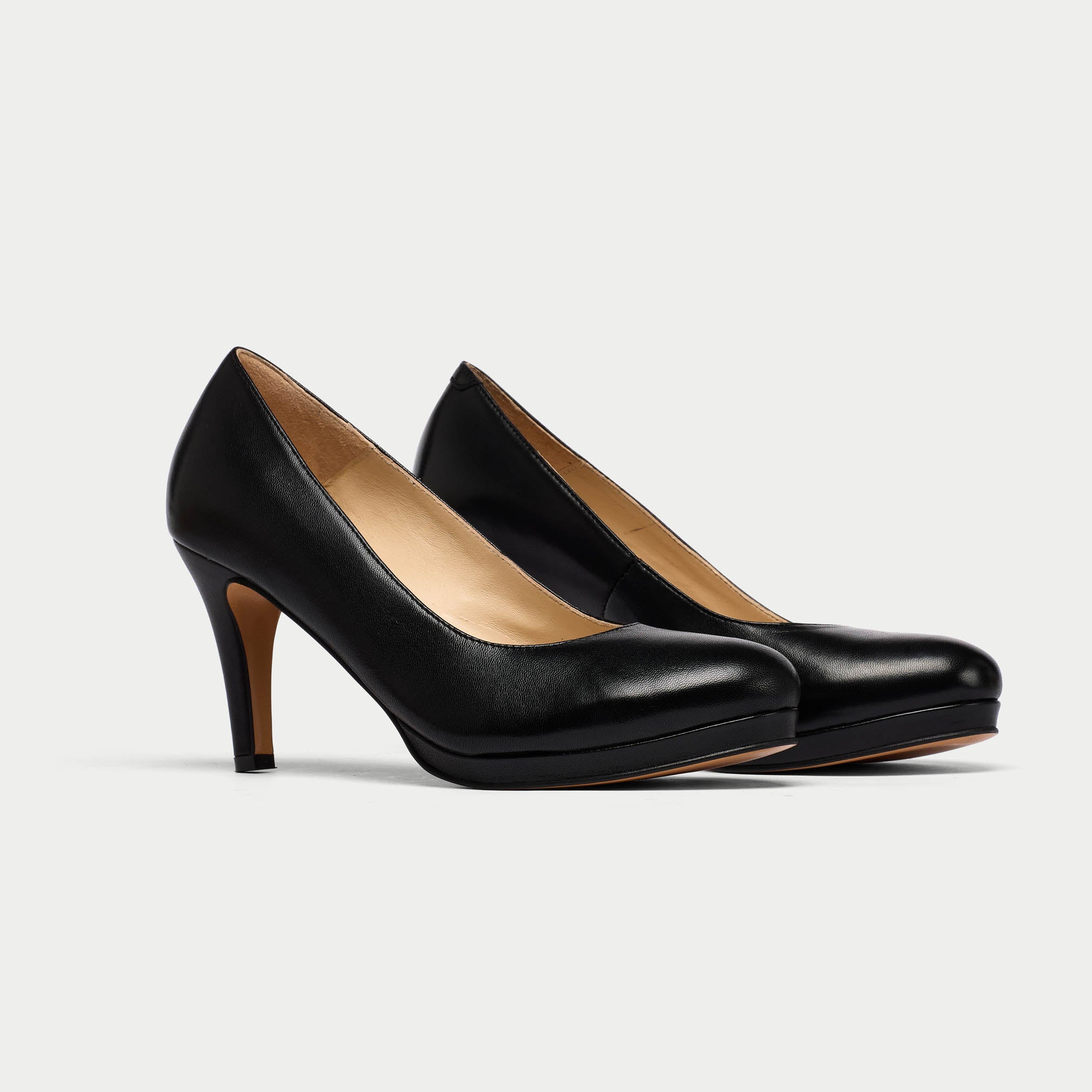 Sophia black leather heel pair