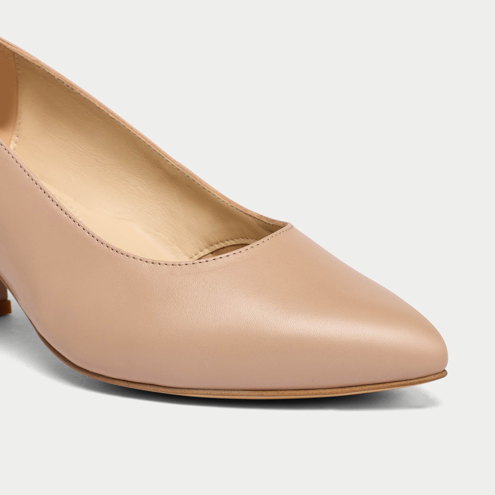 Esme - Neutral Leather Pumps